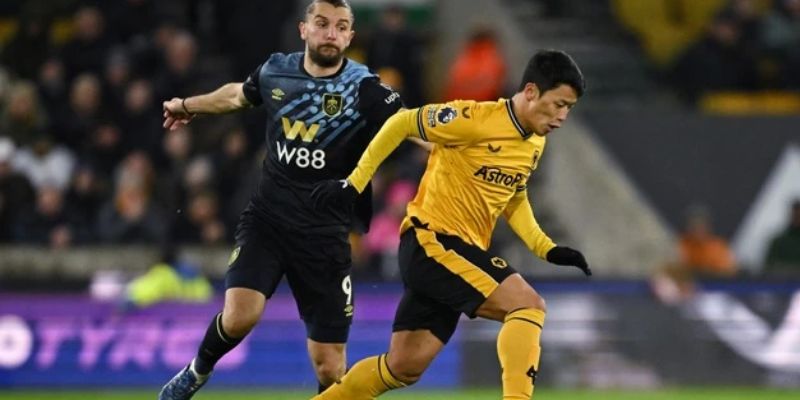 Hwang Hee-Chan: Tiểu sử, Sự nghiệp và Hành trình tại Wolverhampton